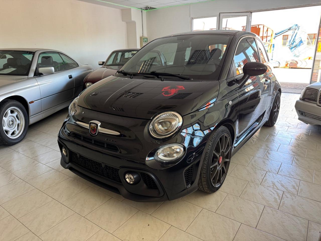 Abarth 595 1.4 Turbo T-Jet 145 CV 70° Anniversario