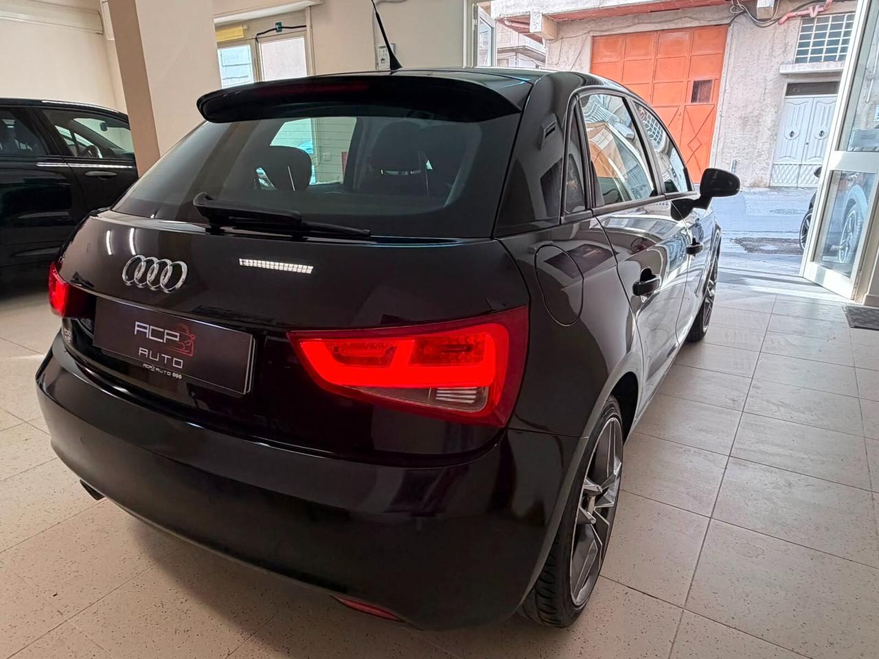 Audi A1 1.6 TDI 105 CV Attraction