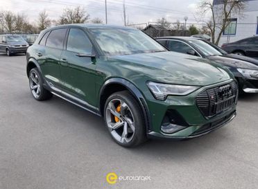AUDI e-tron S