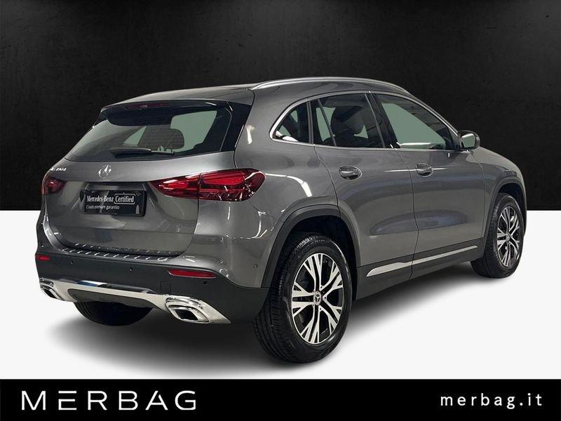 Mercedes-Benz GLA 180 d Automatic Business Extra