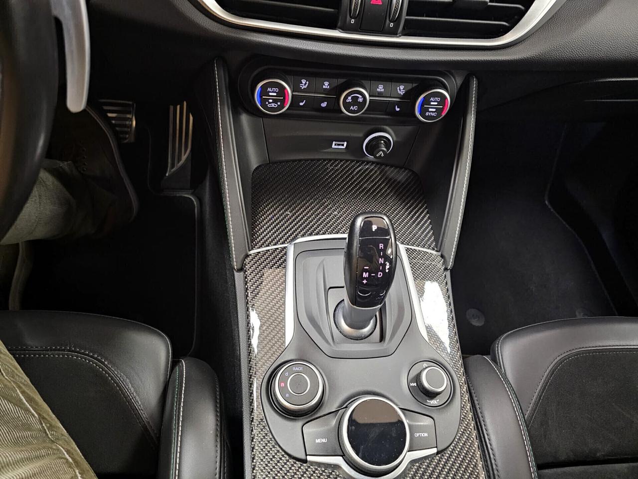 Alfa Romeo Stelvio 2.9 Bi-Turbo V6 510 CV AT8 Quadrifoglio