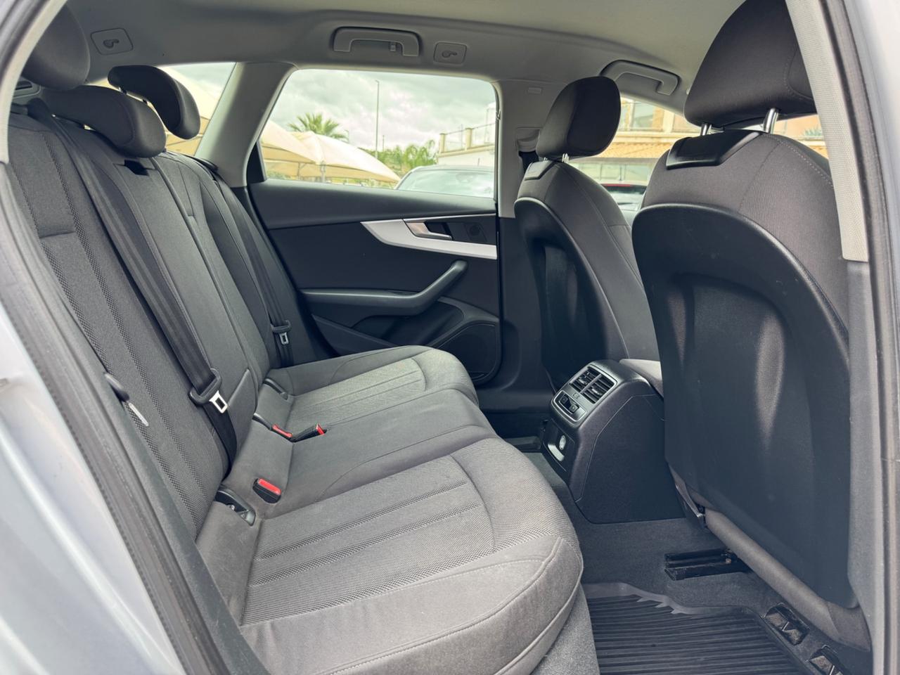 Audi A4 Avant 2.0 TDI 150 CV S tronic Sport
