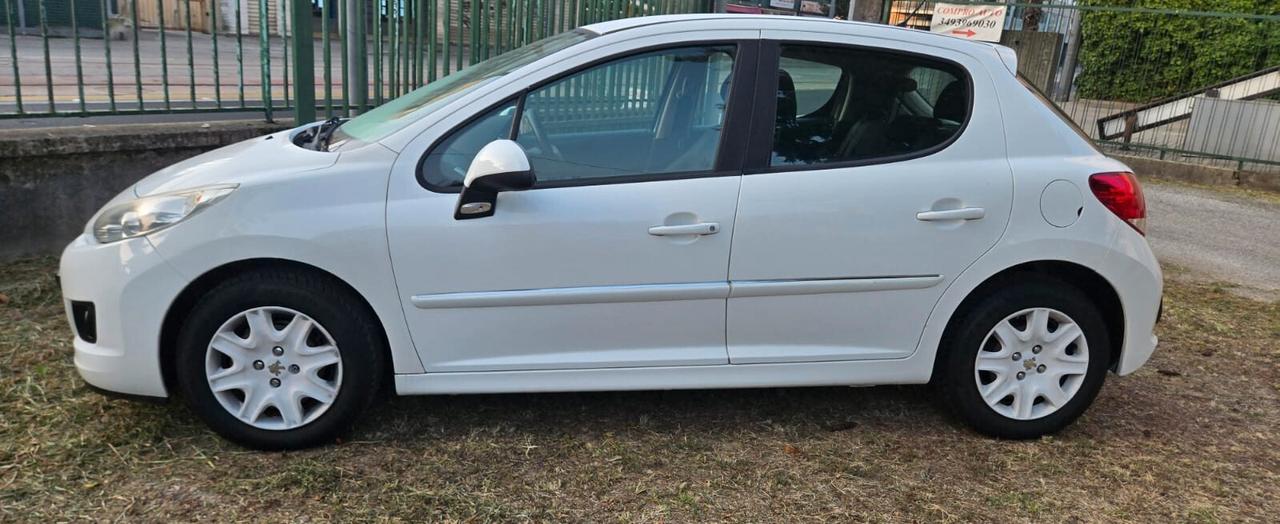 Peugeot 207 Plus 1.4 8V 75CV 5p. ECO GPL