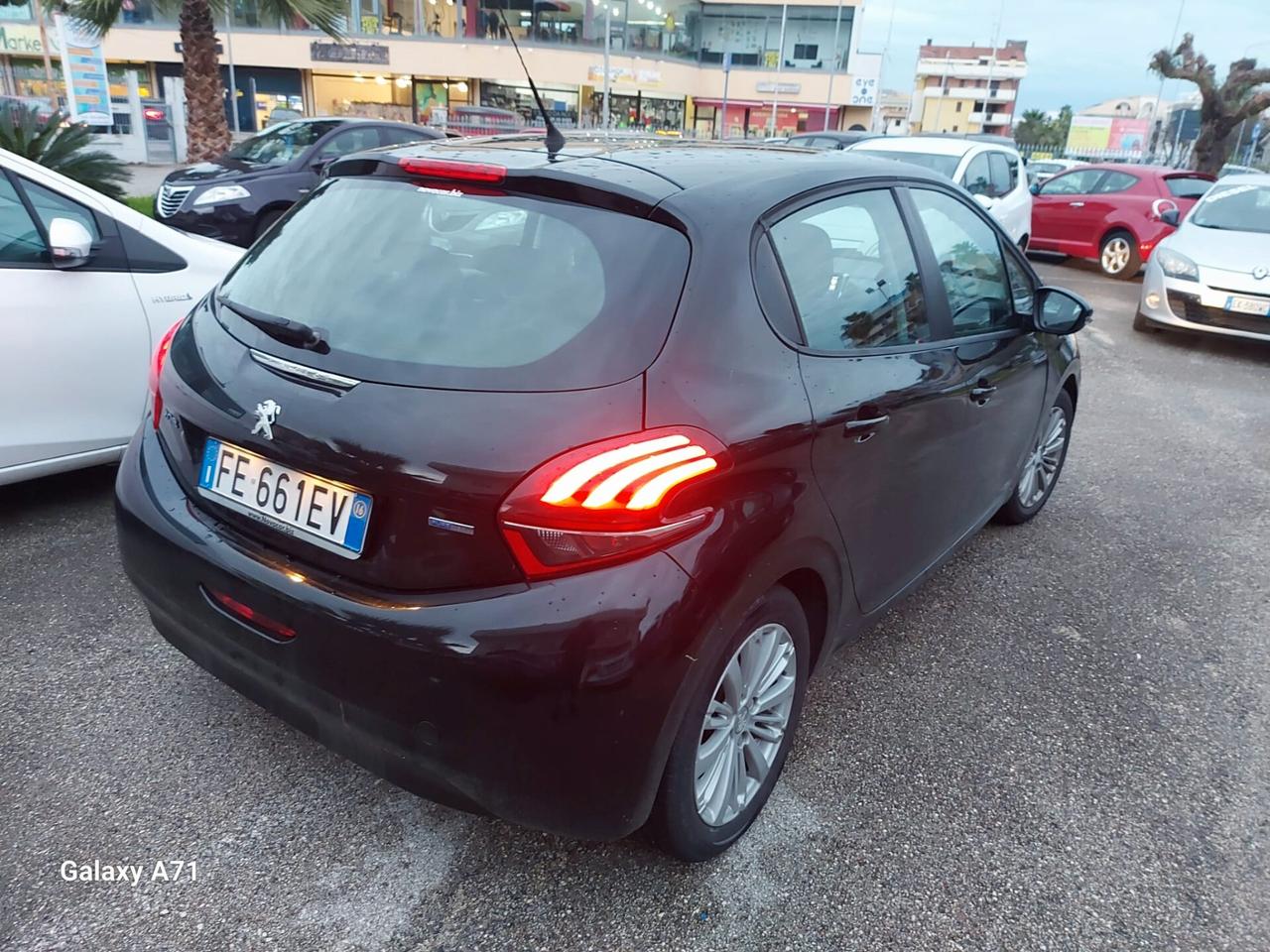 PEUGEOT 208 1,2 GPL 82 CV ALLURE 5P