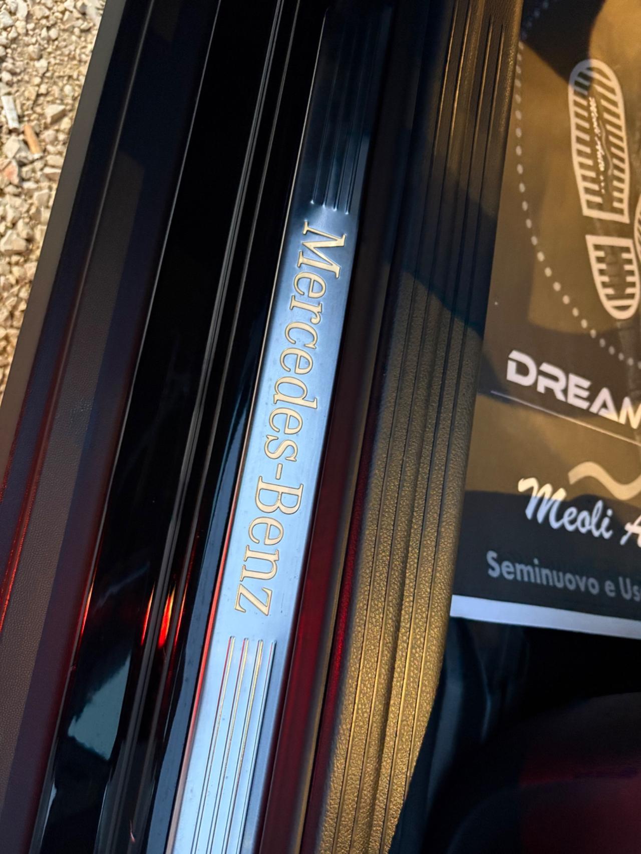 Mercedes-benz GLA 180 d Sport LED INTERNO CERCHI AMG