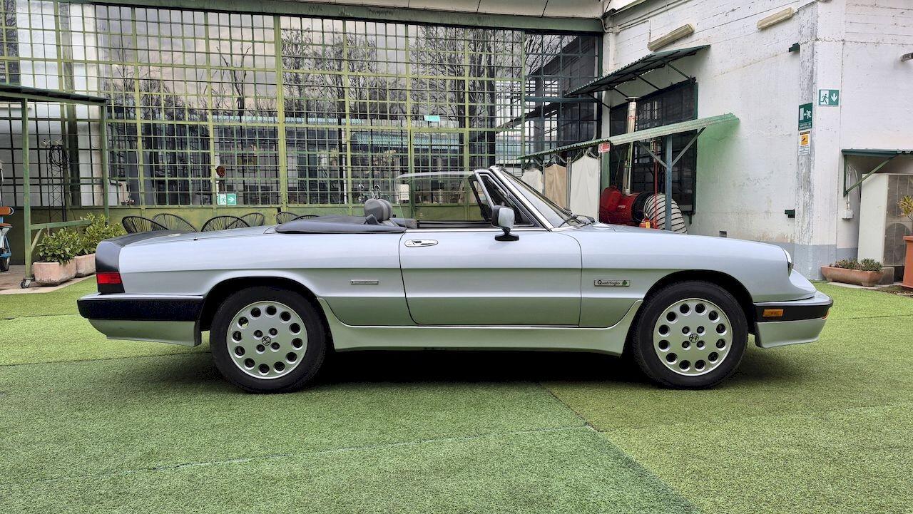 Alfa Romeo Spider 2.0i Quadrifoglio Verde – 1987