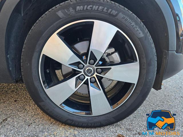 VOLVO XC40 D4 AWD Geartronic Momentum