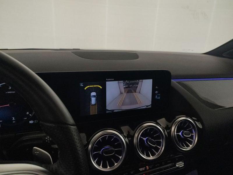 Mercedes-Benz GLA 180 d Premium auto