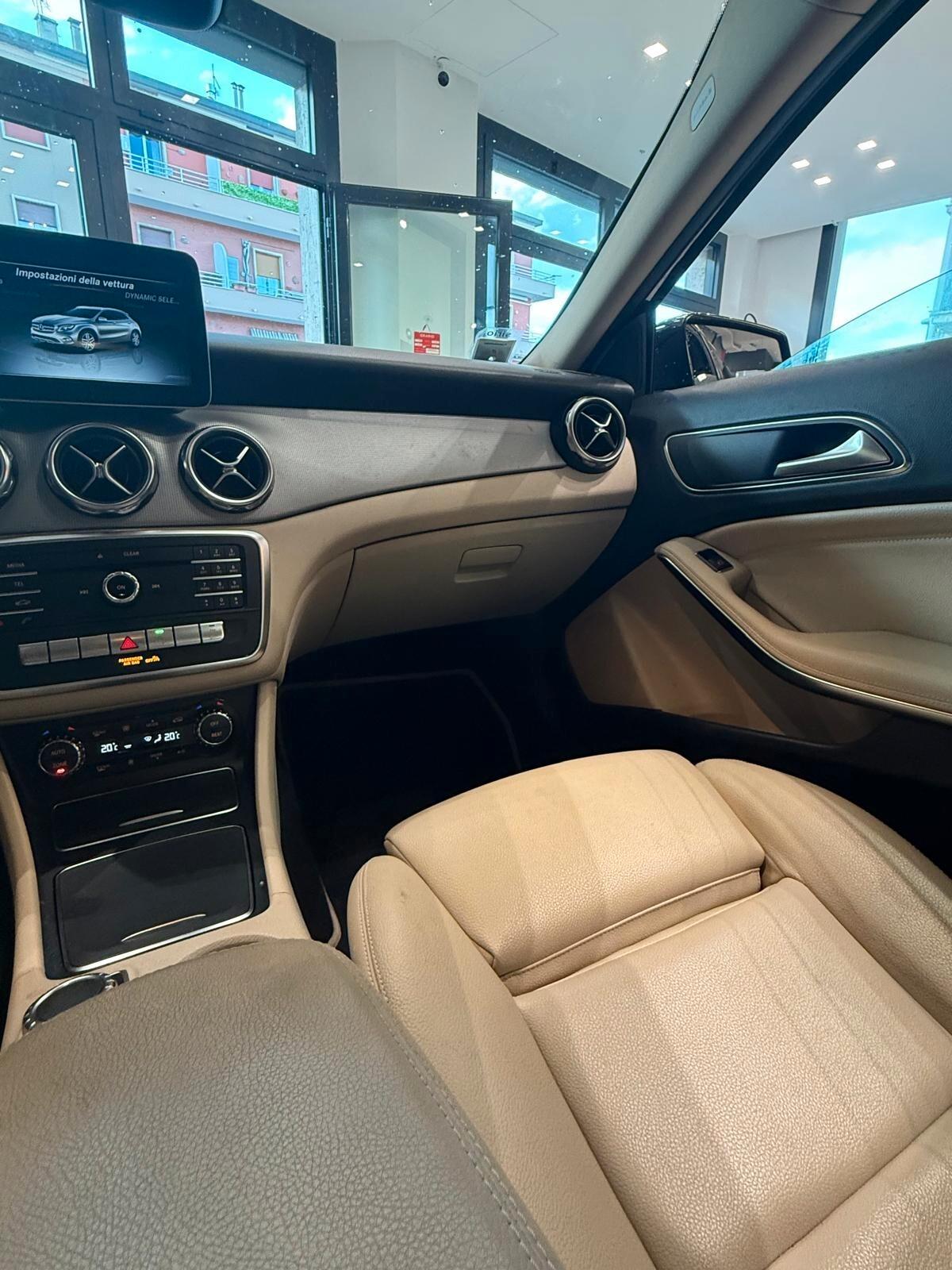 Mercedes-benz GLA 200 d Automatic 4Matic Premium