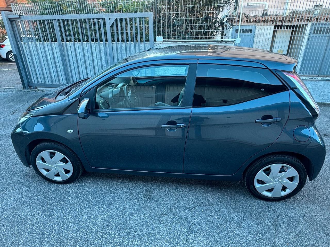 Toyota Aygo 1.0 automatica