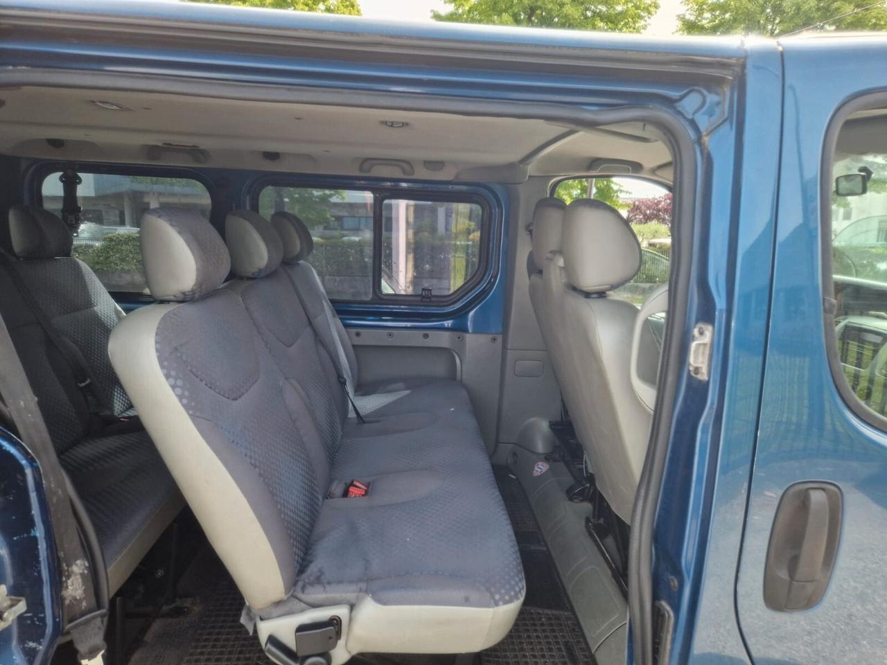 Renault Trafic T29 2.5 dCi/115 PC-TN Passenger Confort 9 POSTI