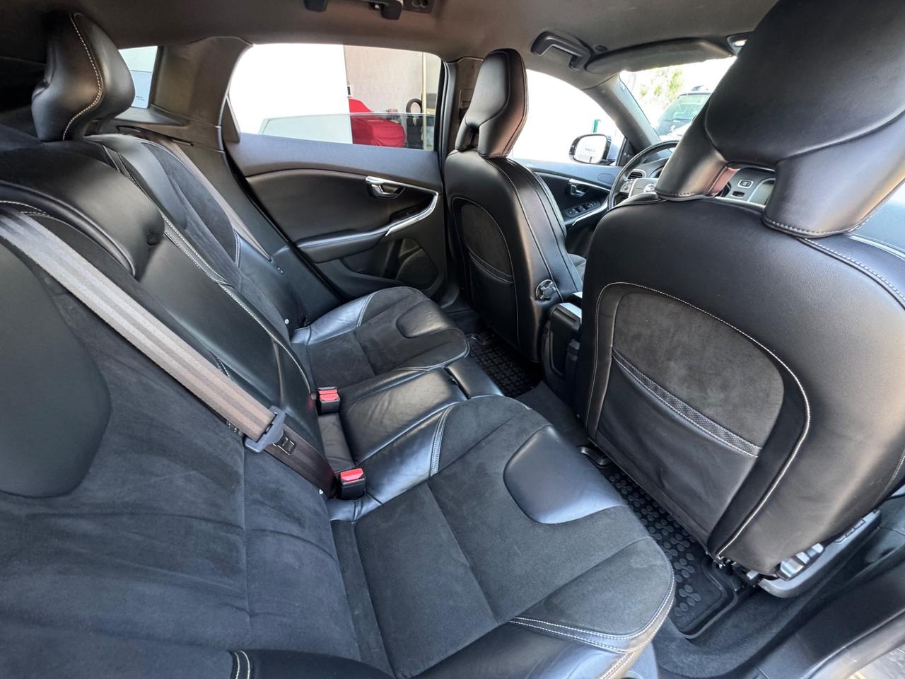 Volvo V40 D3 Geartronic R-design