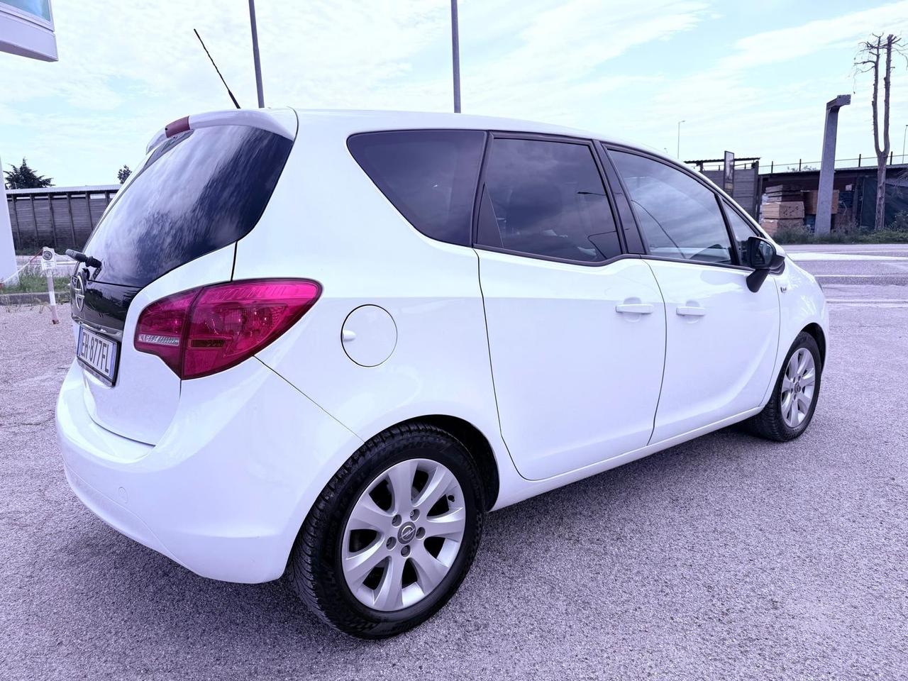 Opel Meriva 1.4 100CV Elective Ok neopatentati