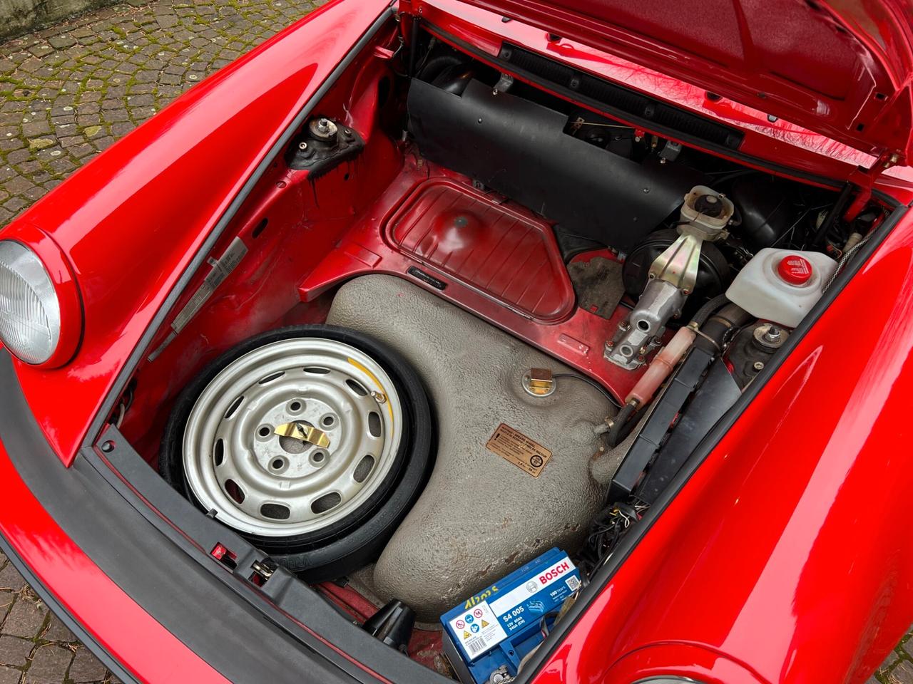 Porsche 911 Carrera 3.2 Cabriolet