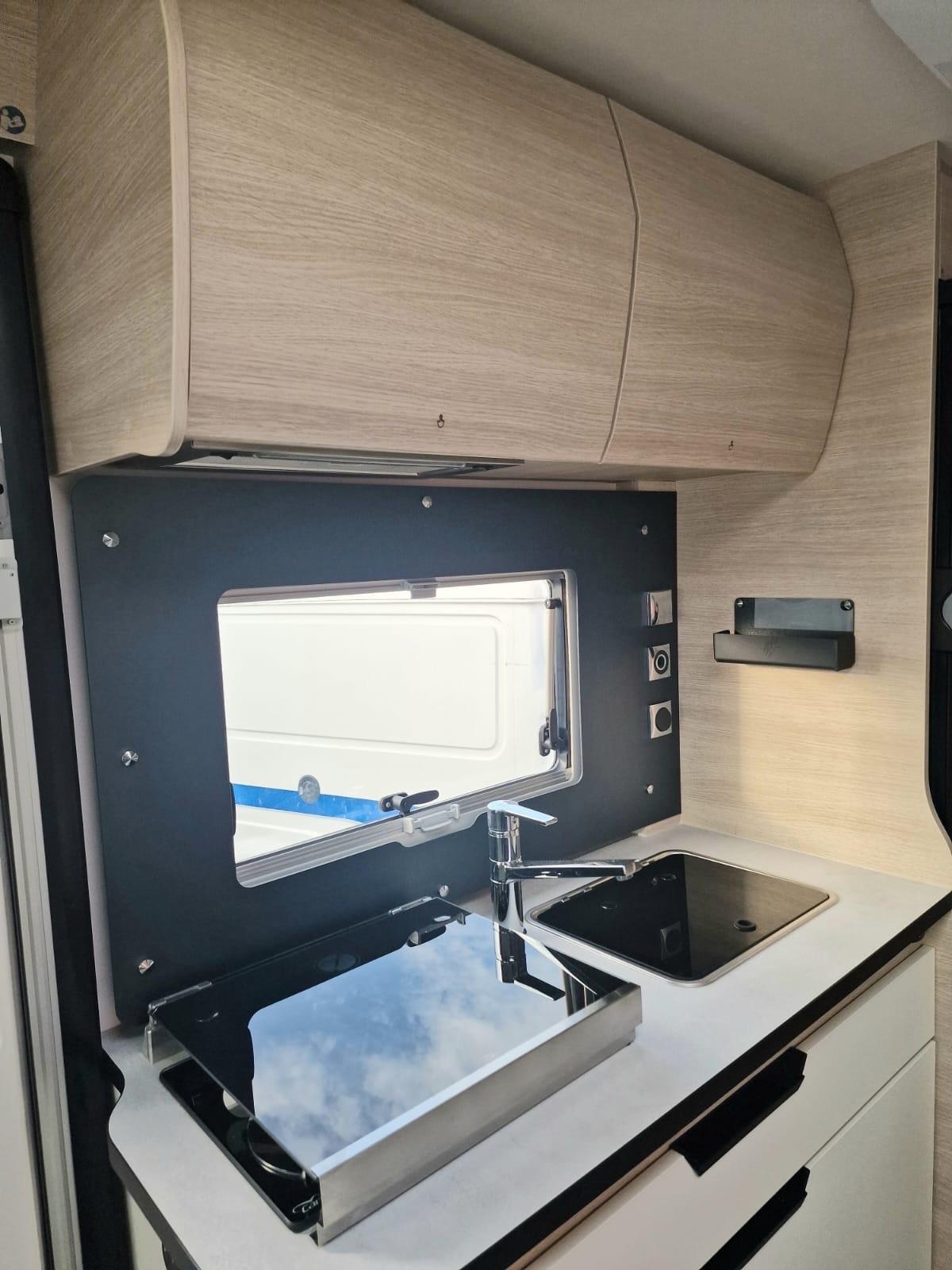 Rapido motorhome del 2023 in saldo 103