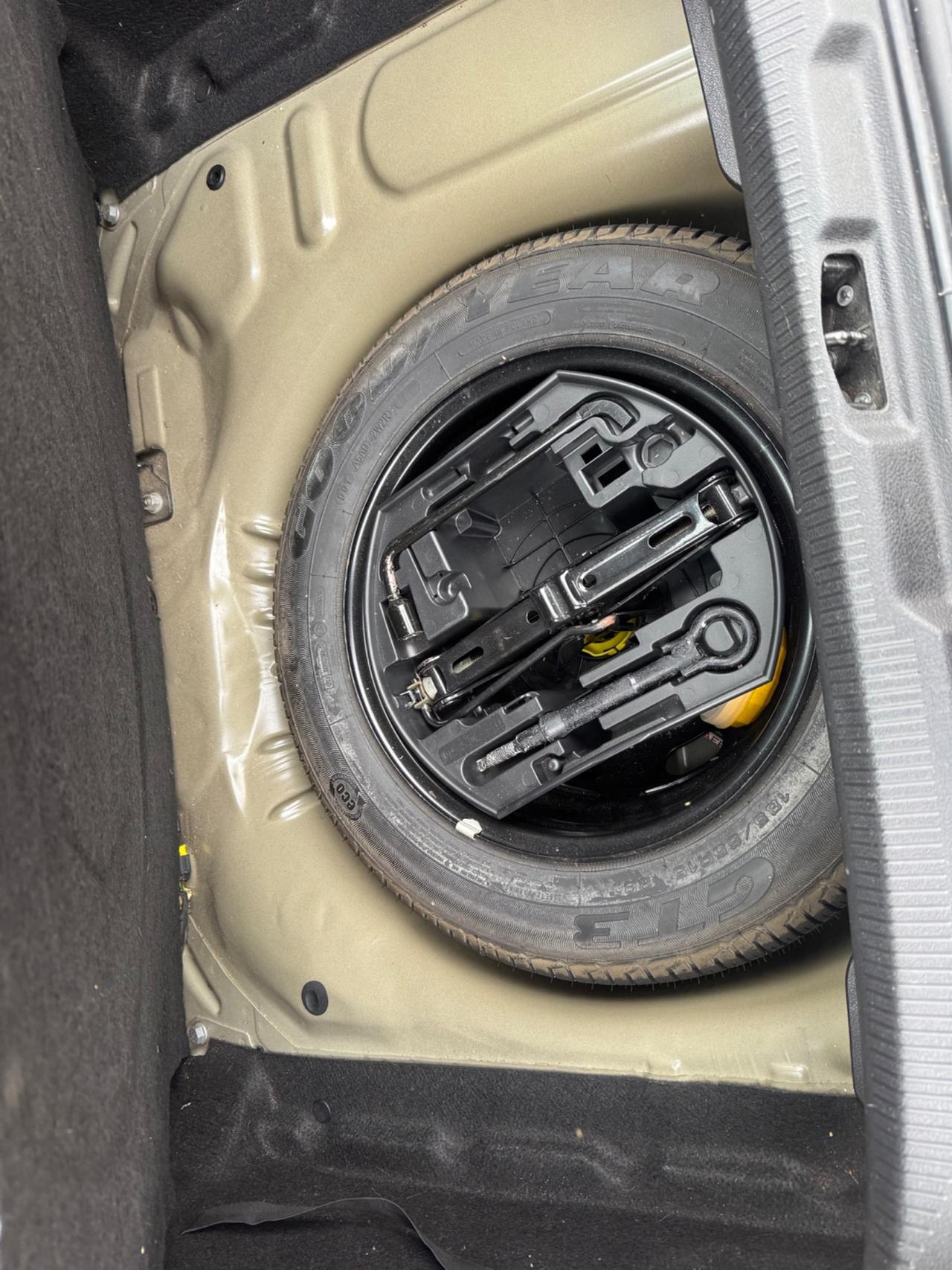 Peugeot 207 1.4 BENZINA 75CV 2011