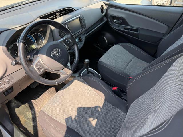 TOYOTA Yaris 1.5 Hybrid 5 porte Active