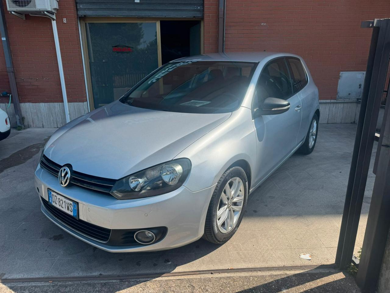 Volkswagen Golf 2.0 TDI 140CV DPF DSG 5p. Highline