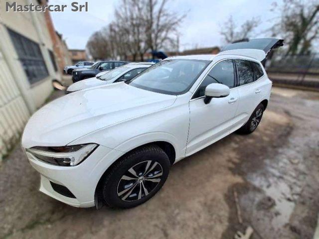 VOLVO XC60 XC60 II 2018 2.0 b4 Momentum Pro awd auto -GE944CR