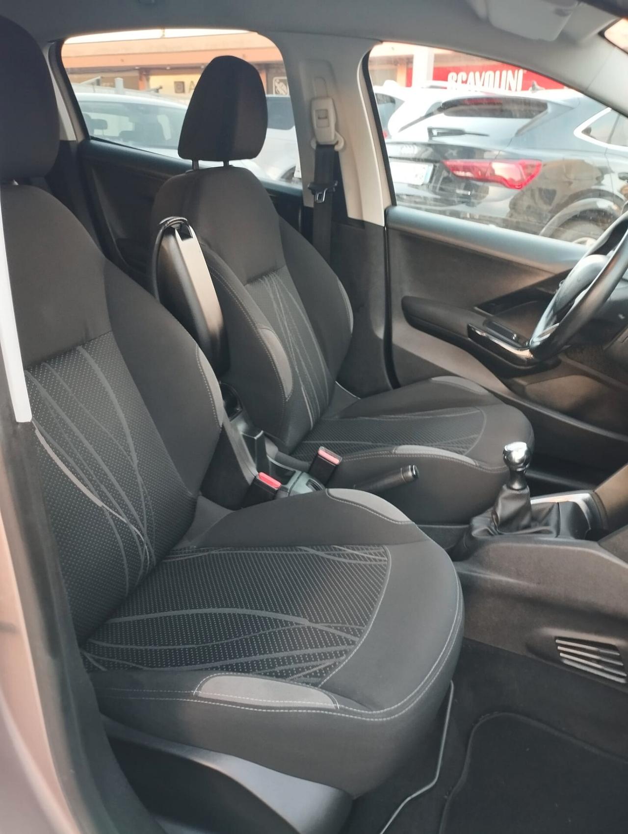 Peugeot 208 1.4 HDi 68 CV 5 porte Active