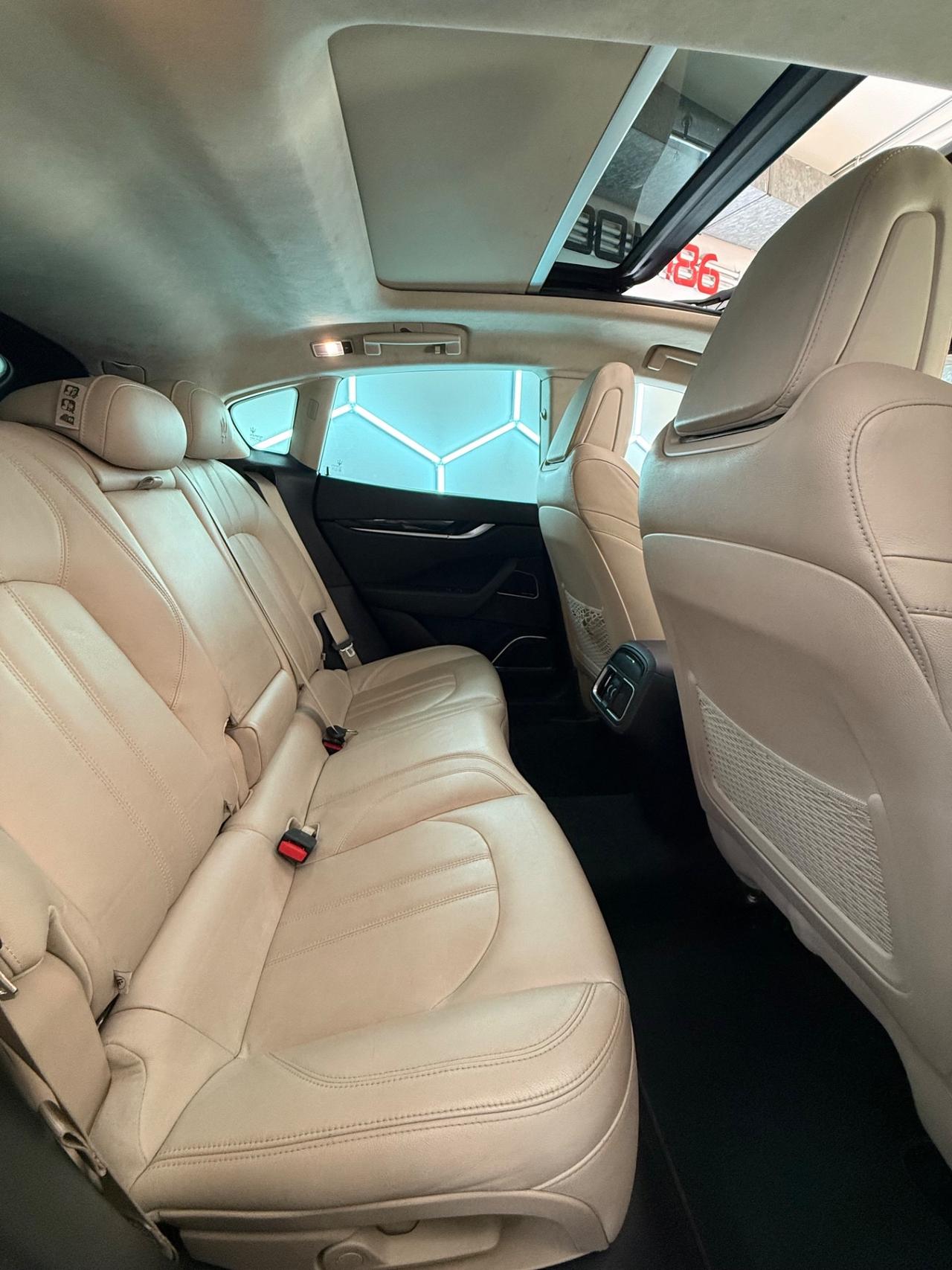 Maserati Levante V6 Diesel 275 CV AWD Gransport