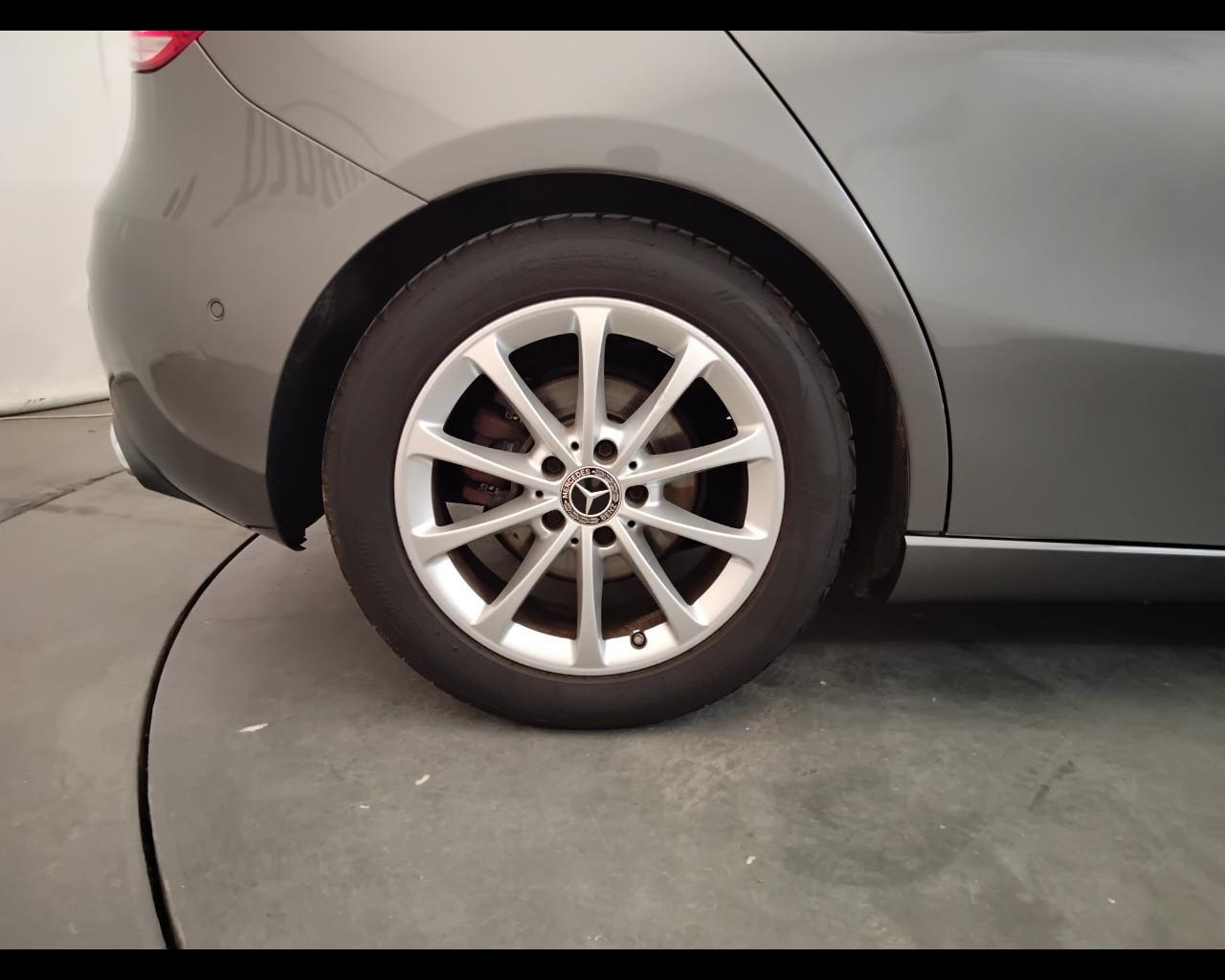 Mercedes-Benz Classe A - W177 2018 - A 180 d Sport auto