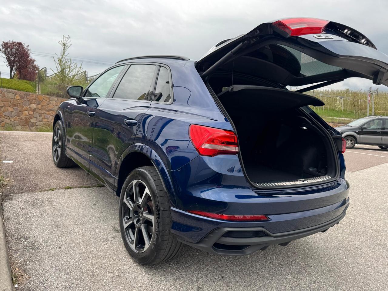 Audi Q3 35 TDI quattro S tronic S line edition