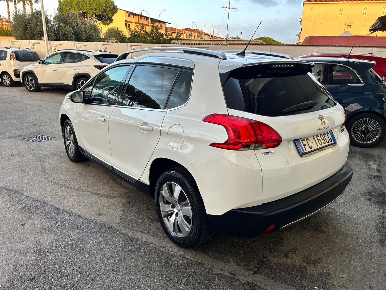 Peugeot 2008 PureTech 82 ETG5 S&S Allure
