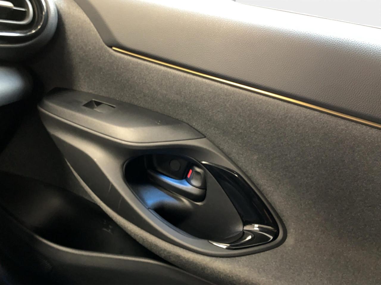 Toyota Yaris Cross 1.5h Adventure awd-i 116cv e-c