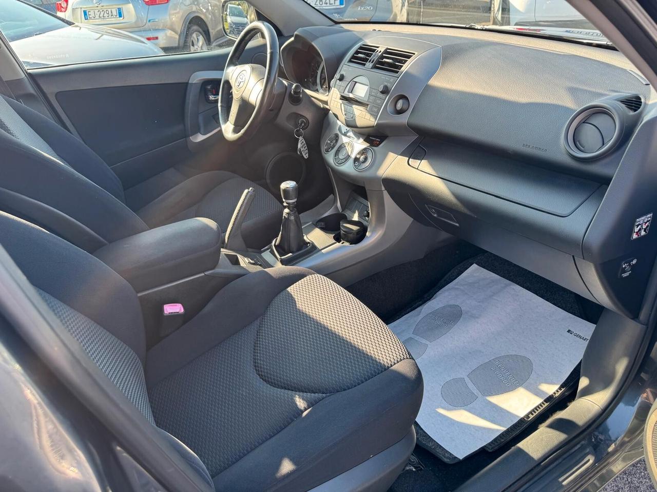 Toyota RAV 4 2.2 D-4D 136CV 5P LUXURY 2006