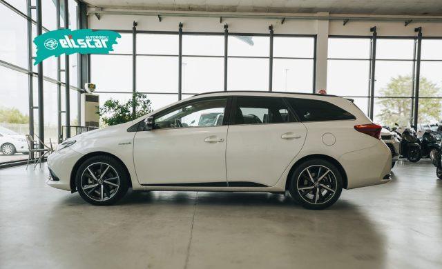 TOYOTA Auris Touring Sports 1.8 Hybrid