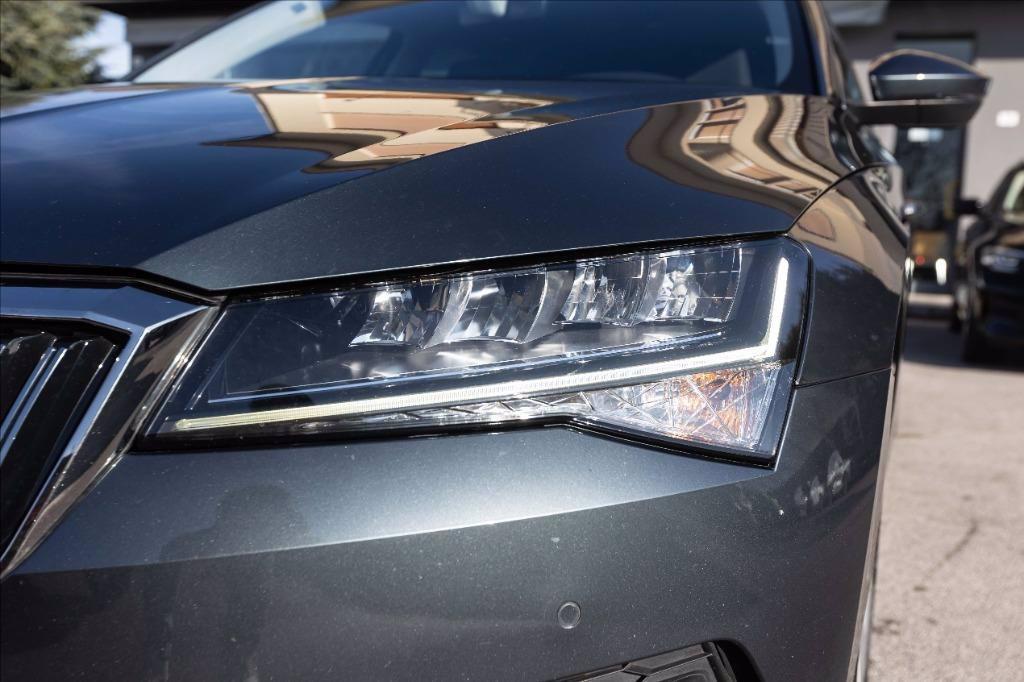 SKODA Superb Wagon 2.0 tdi evo Executive 150cv dsg del 2020