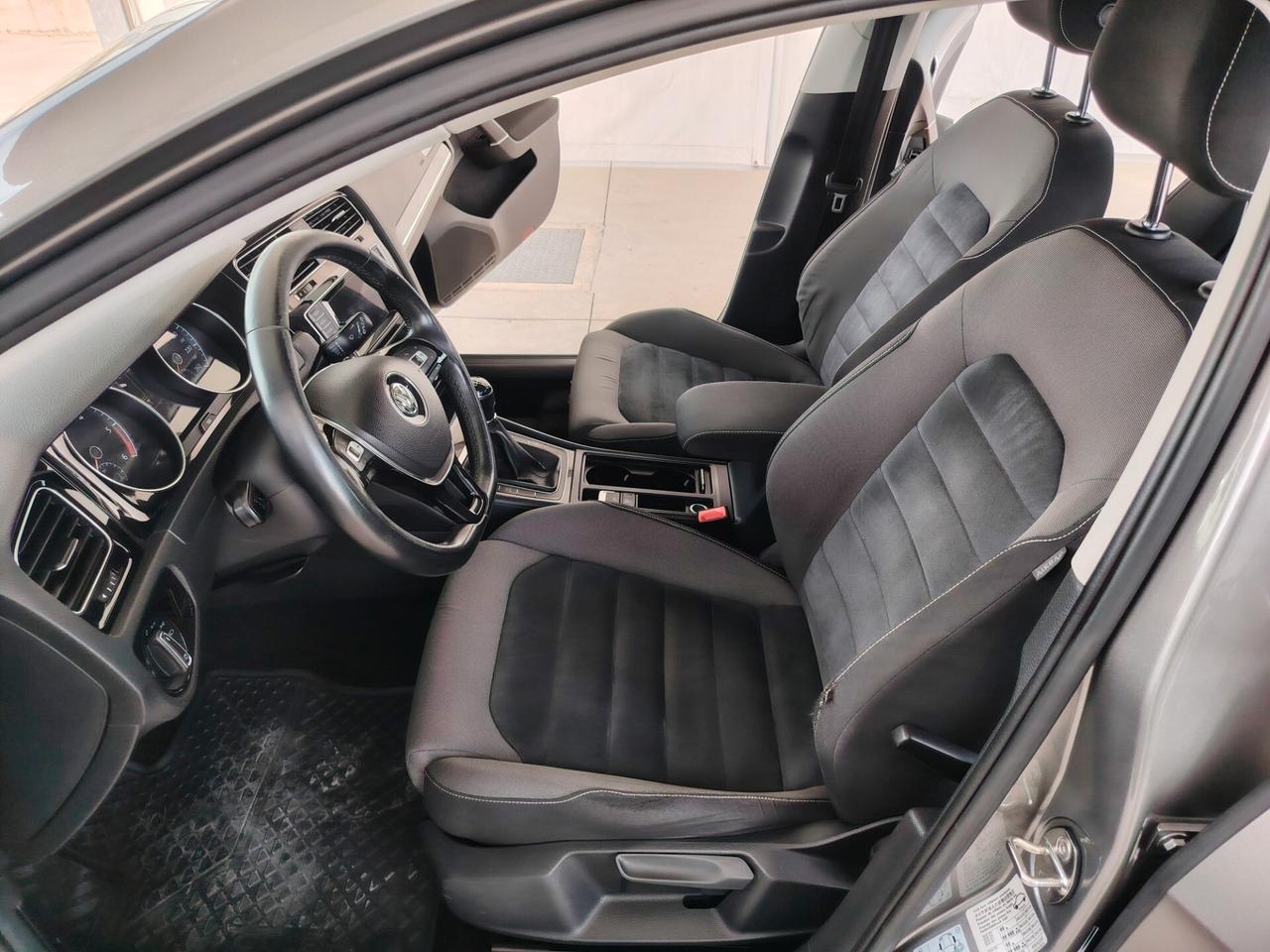 Volkswagen Golf 2.0 TDI 5p. Highline BlueMotion Technology