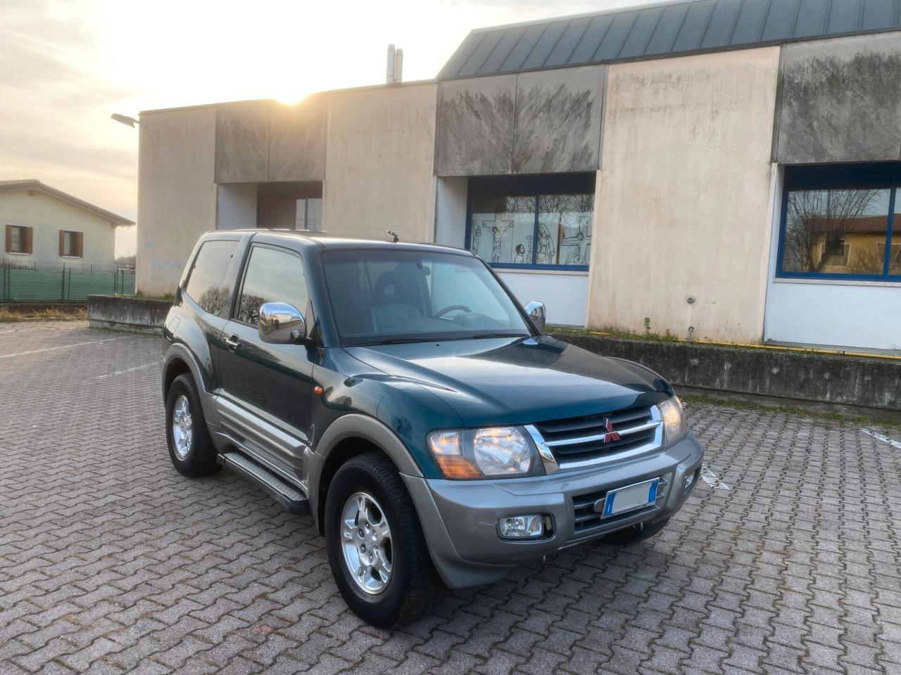 Mitsubishi Pajero 3.2DI-D GLS Autocarro Automatic