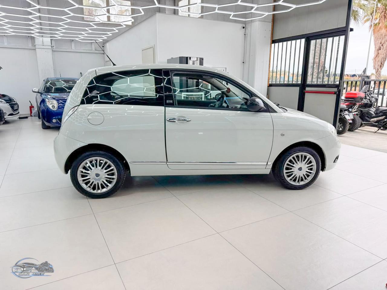 Lancia Ypsilon 1.2 69 CV Elle