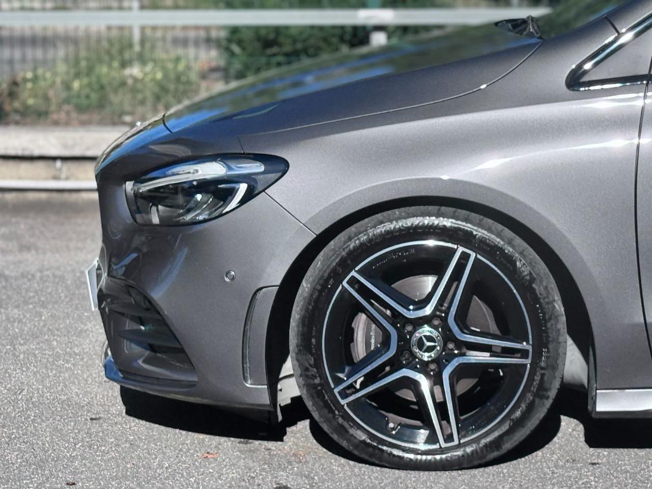 MERCEDES-BENZ B 200 d Automatic AMG Line Premium 150CV Ambient light