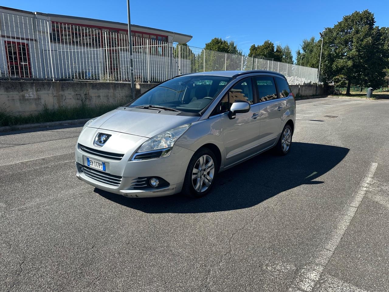 Peugeot 5008 1.6 HDi 115CV Access