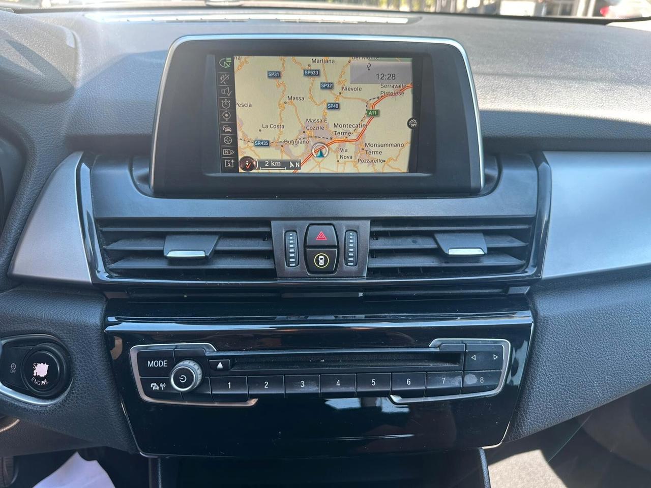 Bmw 2er Active Tourer 218d Advantage