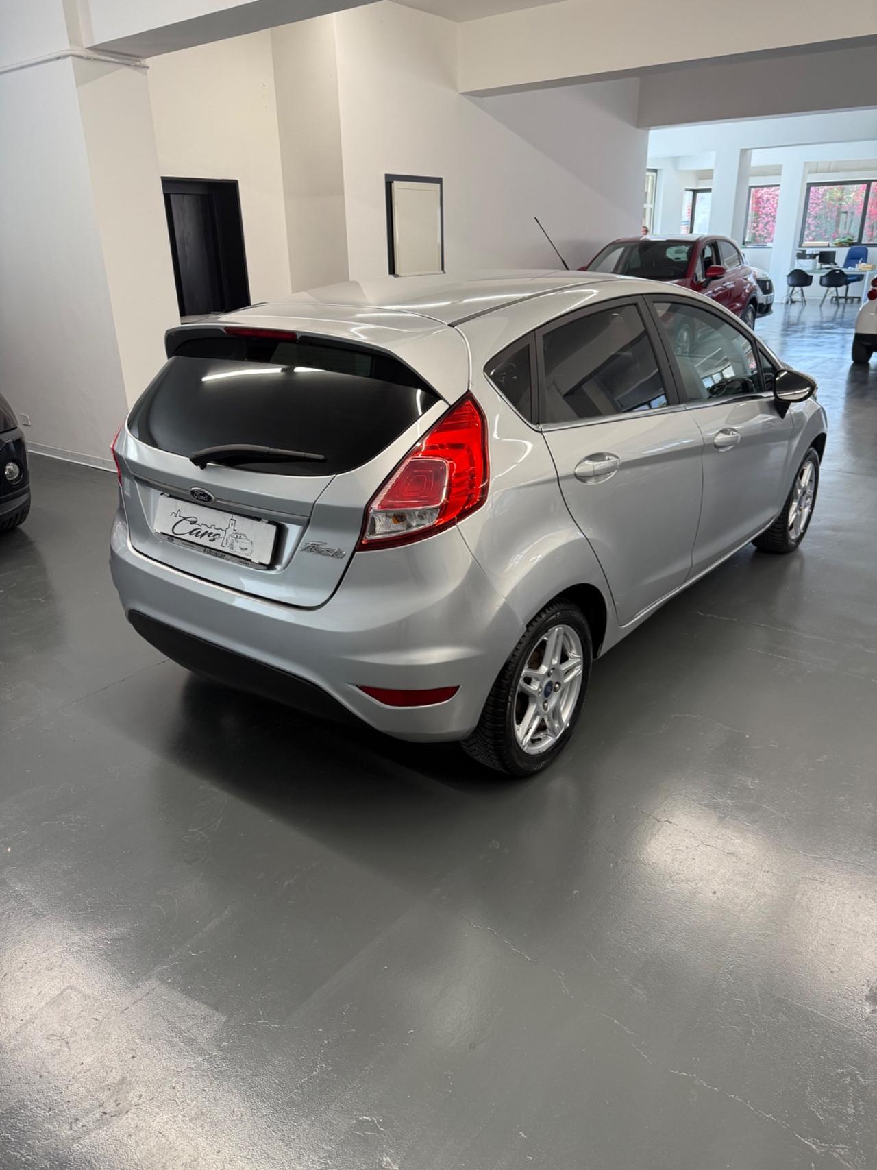 Ford Fiesta 1.5 TDCi 75CV 5 porte Titanium