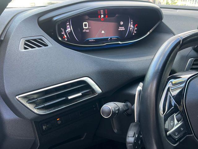 PEUGEOT 5008 BlueHDi 130 S&S EAT8 Allure Pack da?259,00 mensili