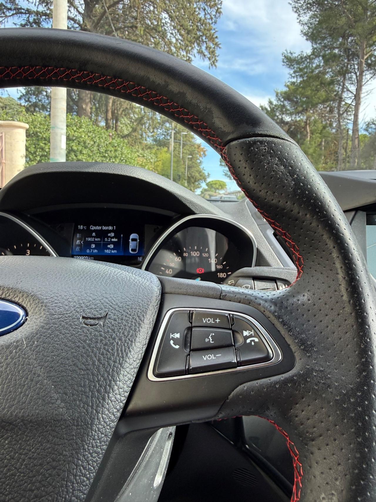 Ford Kuga 1.5 TDCI 120 CV S&S 2WD ST-Line 2019