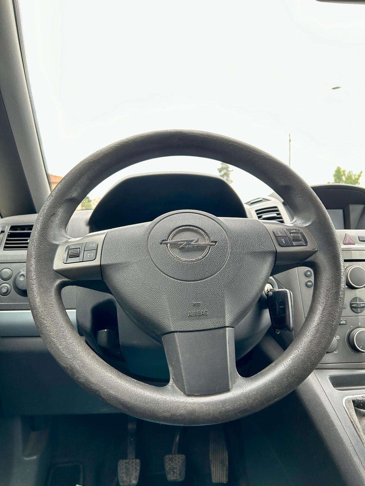 Opel Zafira 1.6 16V Twinport Cosmo 7 POSTI - ok neopatentato
