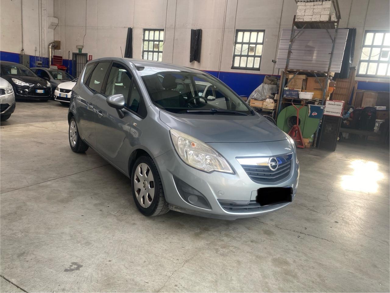 Opel Meriva 1.4 100CV neopatentati Cosmo 5 porte