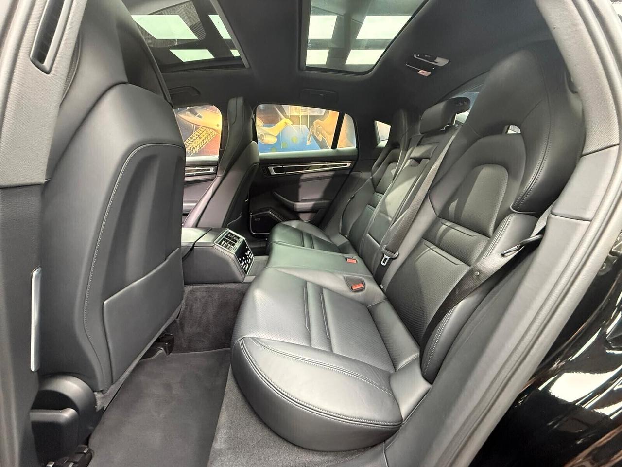 Porsche Panamera 2.9 4 E-Hybrid Sport Turismo (279)