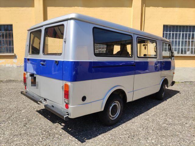 VOLKSWAGEN LT 9 posti Caravelle 1982