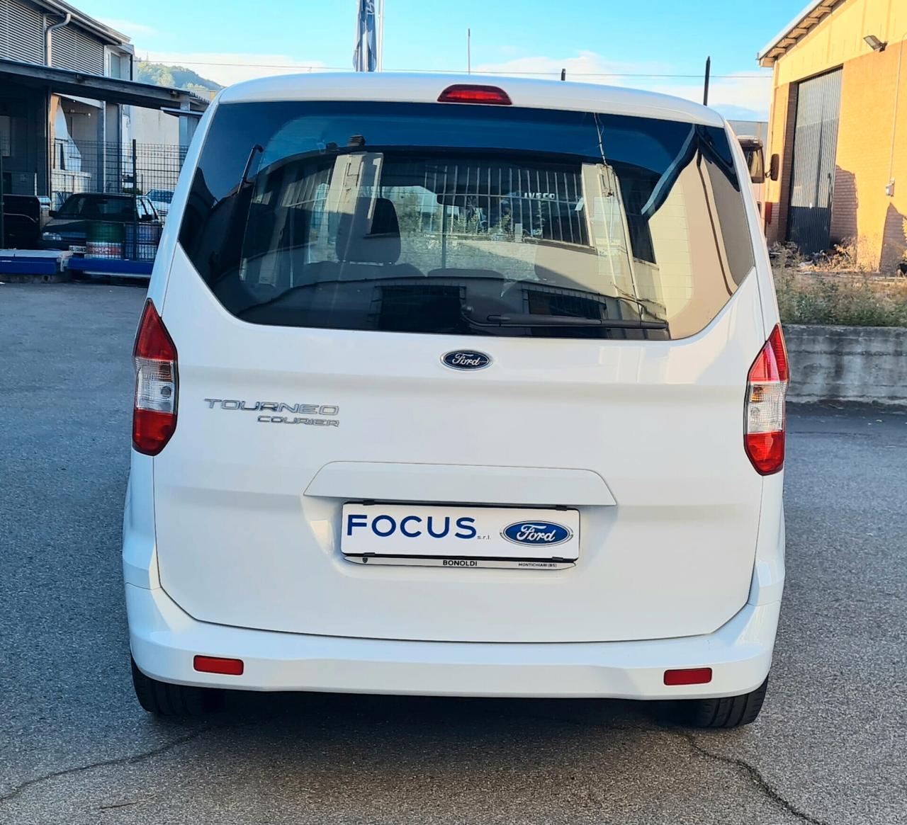 Ford Tourneo Courier 1.5 TDCI 75 CV Plus Km 42000