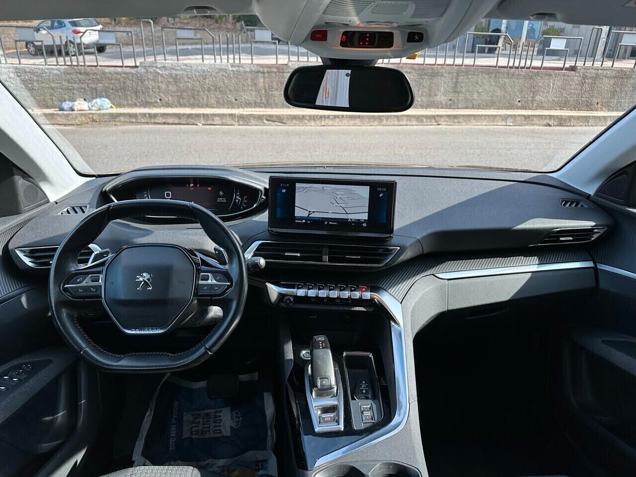 Peugeot 3008 1.5 bluehdi 130CV AT8