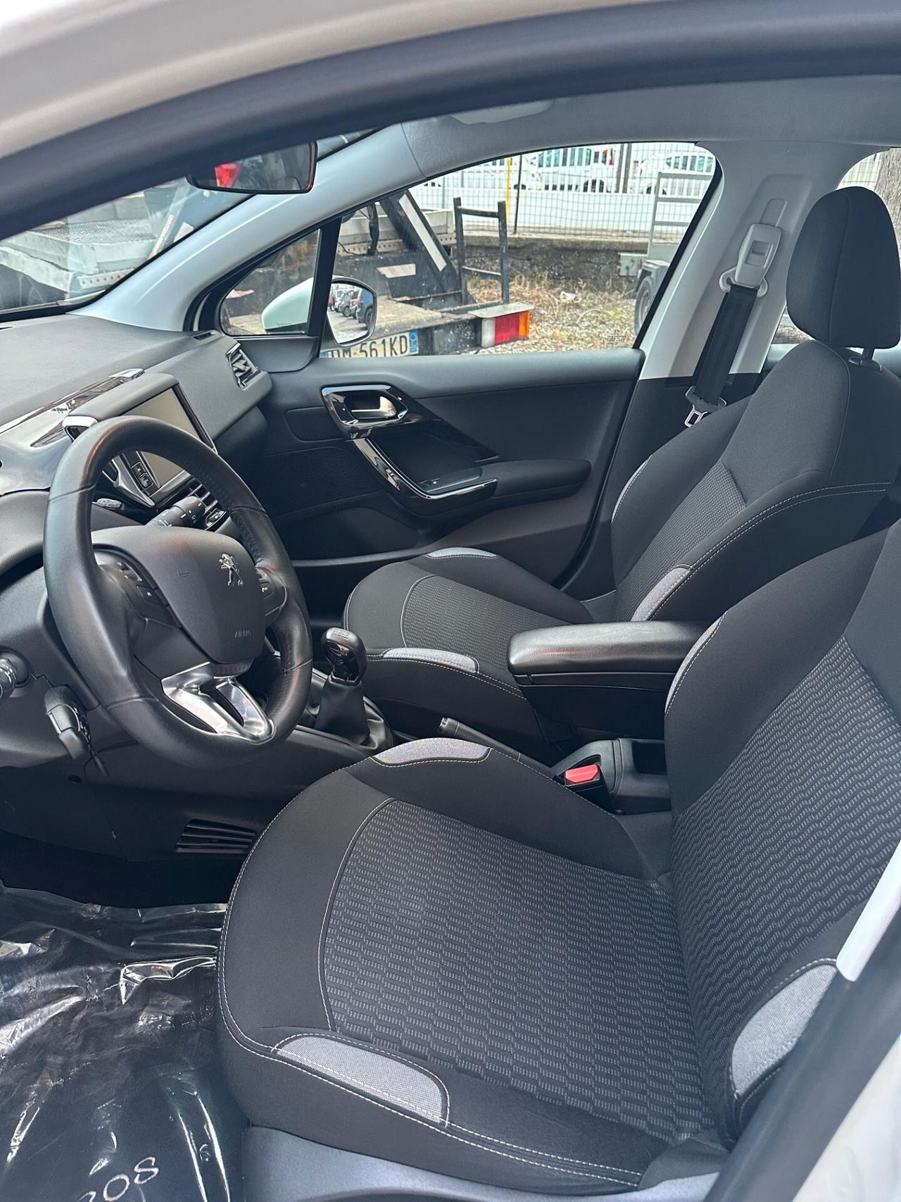 Peugeot 208 BlueHDi 75 5 porte Active