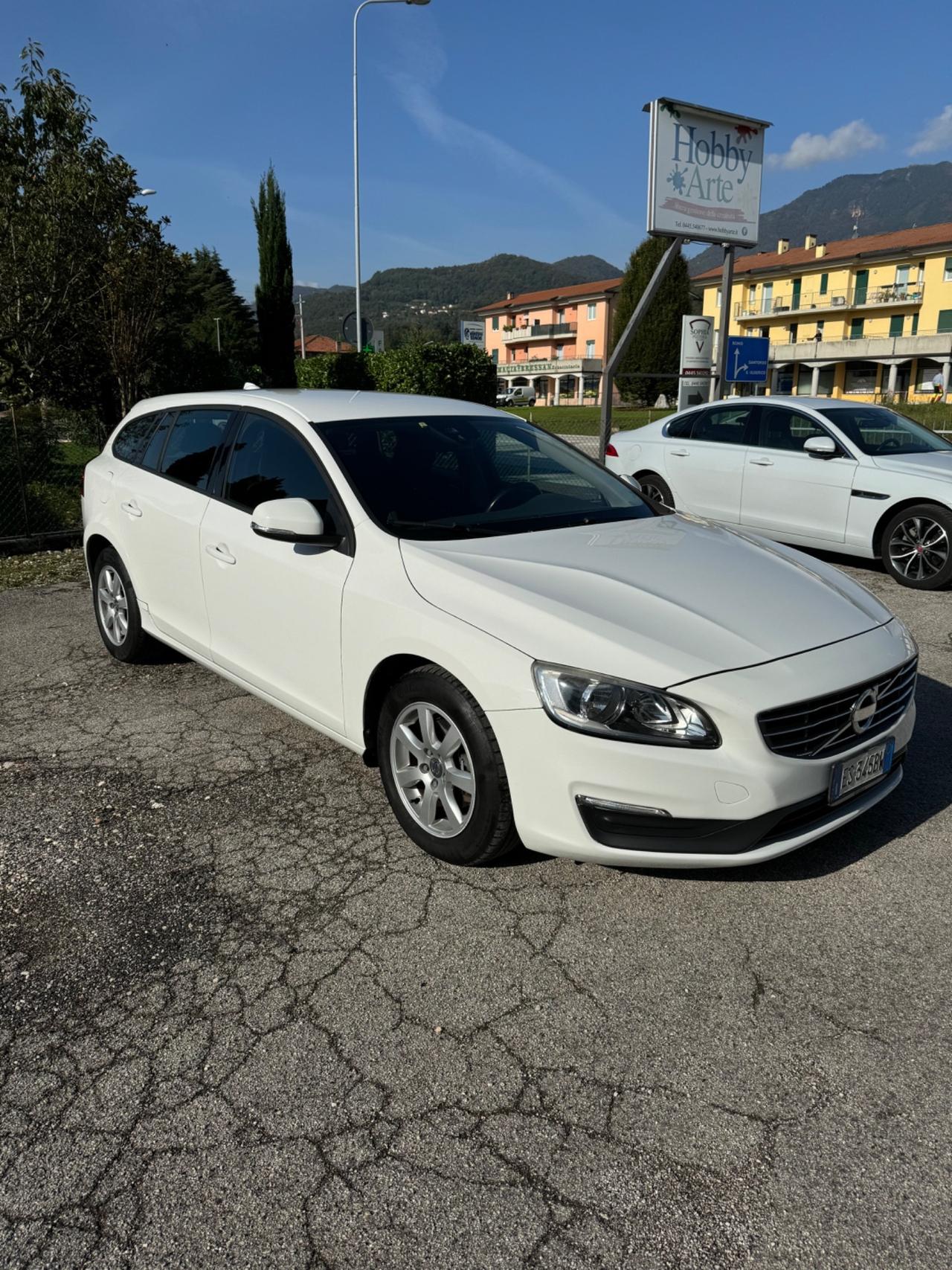 Volvo V60 D3 Geartronic Momentum