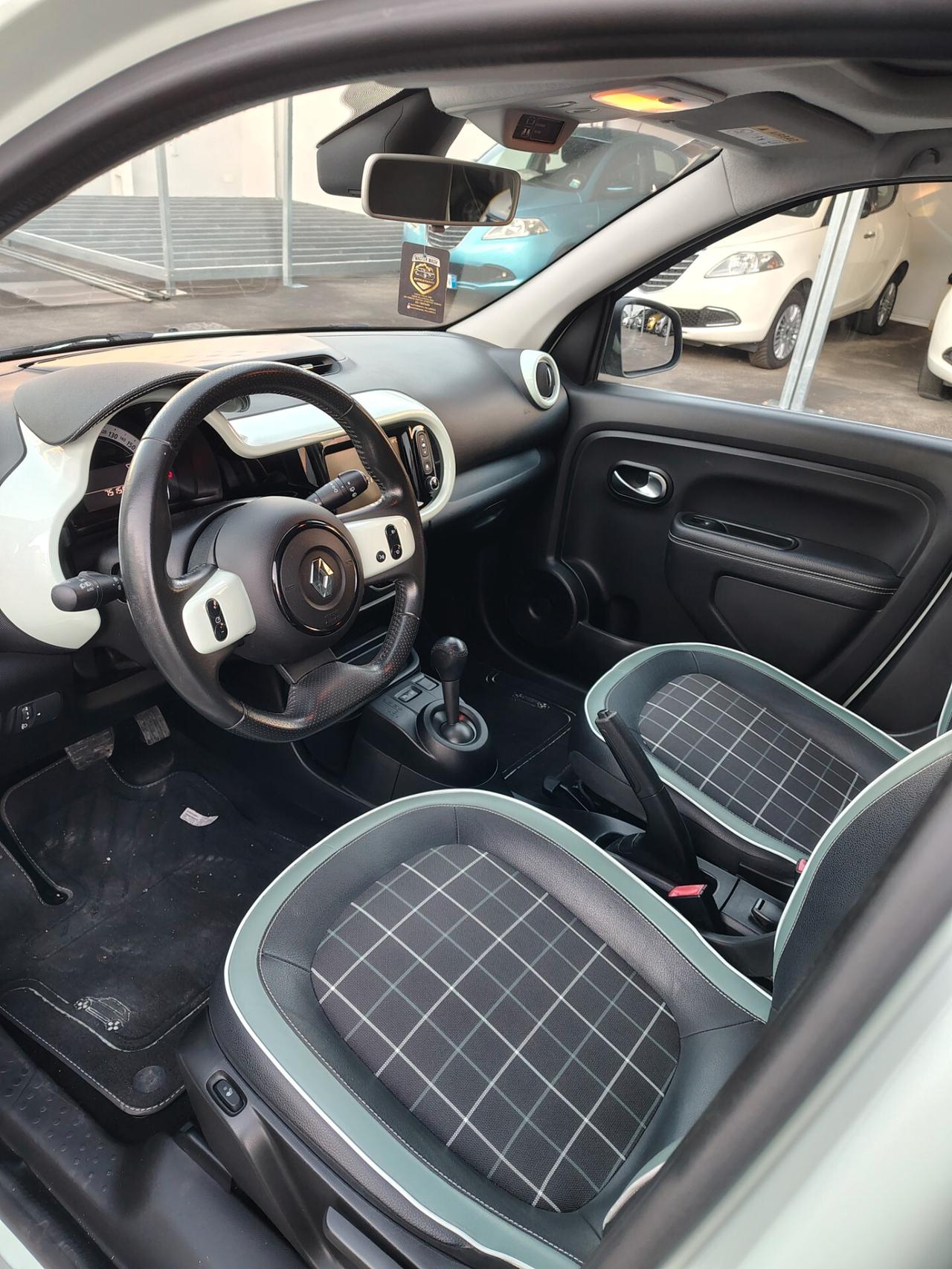 Renault Twingo La Parisienne CABRIO